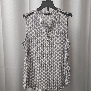 Cure  Monochrome Geometric Sleeveless Blouse